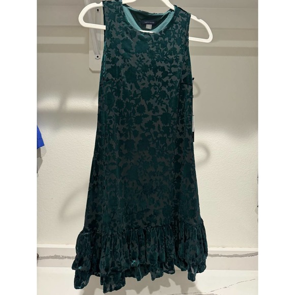 NWT Tommy Hilfiger Velvet Green Holiday Dress Size 4‎ Ruffle - Picture 1 of 8